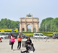 Парк Тюирли, Елиссейские поля, Триумфальная арка_1